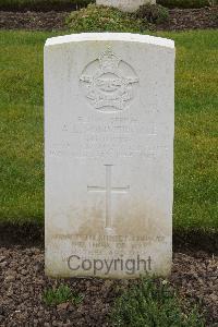 Harrogate (Stonefall) Cemetery - Sommerville, Alexander Lindsay